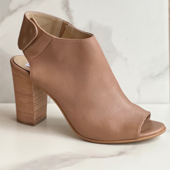 Steve Madden Shoes - ⭐️Steve Madden Nonstop peep-toe heel 7.5 ankle boot